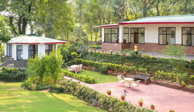 amã Stays & Trails Writer's Hill Nahan, Sirmaur Himachal