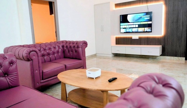 AMAIRA STUDIO LIVING