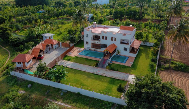 Amara Kosha Lagoon Villa! Cozy Vacation Retreat @ Private Pool & Heated Jacuzzi