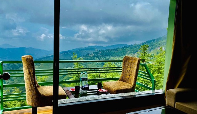 AN resort Mashobra II Forest-Mountain view rooms