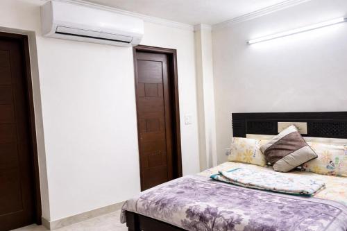 Anejas House