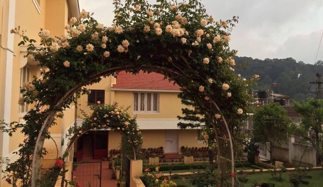 Angel's cottage 2bhk for a family stay