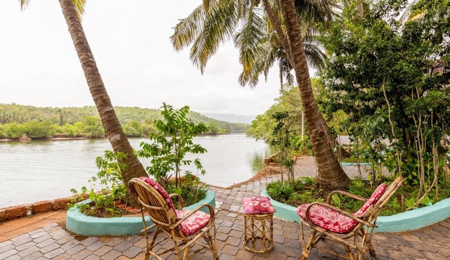 Angel's Riverhouse Villa