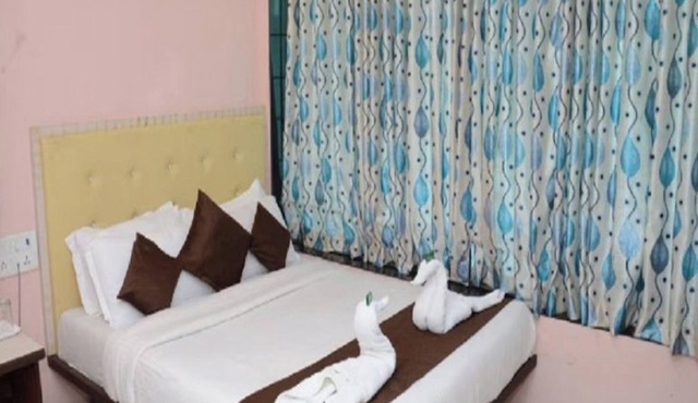 Anil Guest House Santacruz East