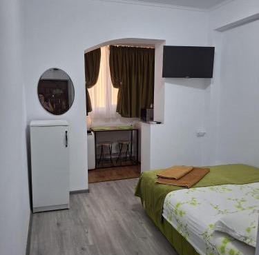 Anna Home
