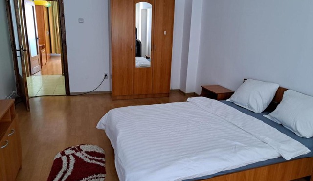 Apartament 2 camere baie bucatarie