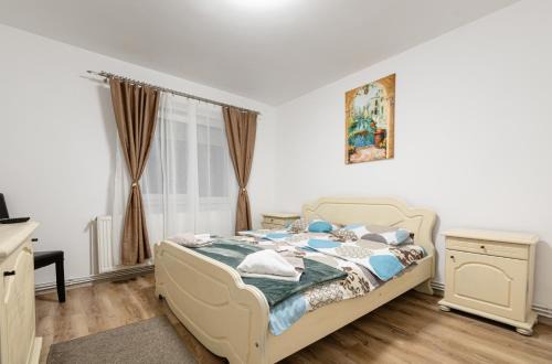 Apartament Cetate