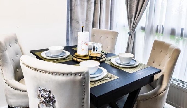 Apartament Deluxe Promenada Craiova
