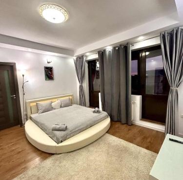 Apartament Romantic cu Terasă și Vedere la Apus