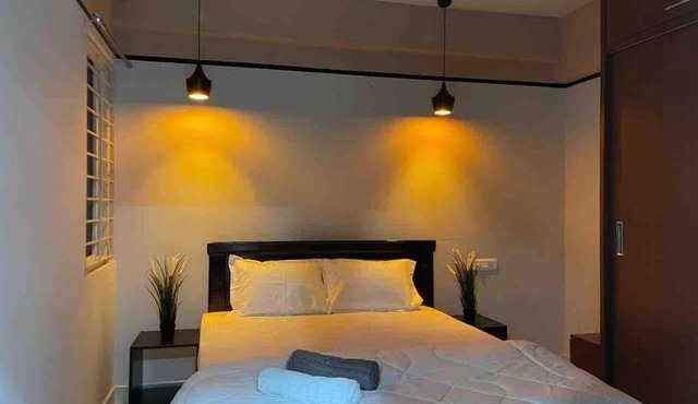 Apricot: 1bhk Humble Abode in Botanical Gardens