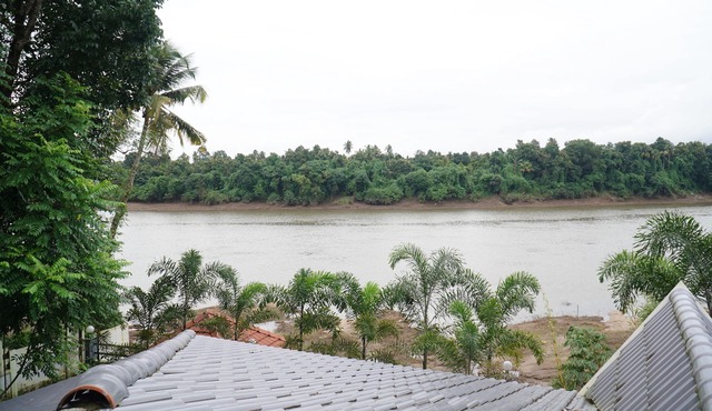 aqua water front resort a periyar river view villa