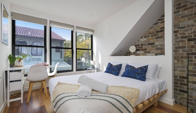 Architect-Designed Studio Retreat in Surry Hills in Redfern