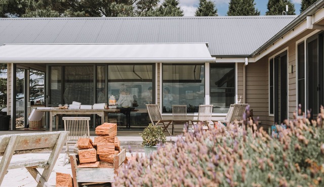 Ardmoir Cottage - Stunning cottage with surround views of the Southern Highlands