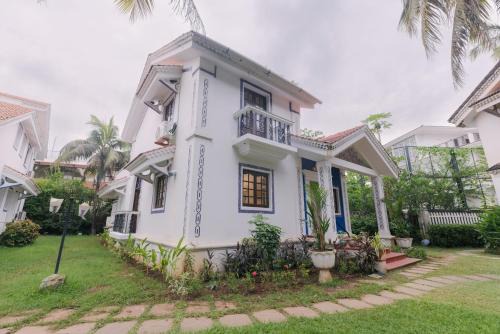 Arpora Lagoon Villa 3BR by Da Alohas/w Restaurant