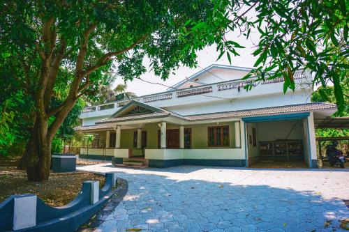 Athira Homestay