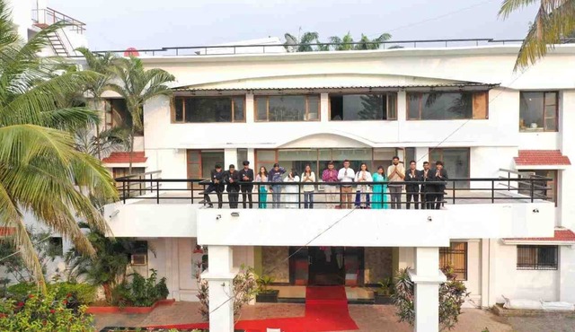 Atmabodh 1-Day Rejuvenation Package
