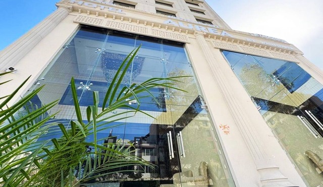 Aurea by The Wallflower Hotels