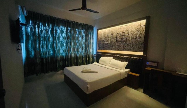 B SIX HOTEL