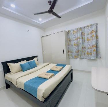 B2 601 1BHK Flat by Charter Stays