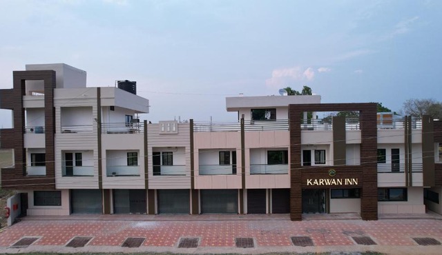 Bajaj's Karwan Inn
