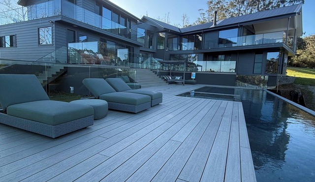 Baker House - Berry Mountain - Ultimate Luxury Country Getaway.