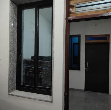 Balaji Guest house, lucky complex