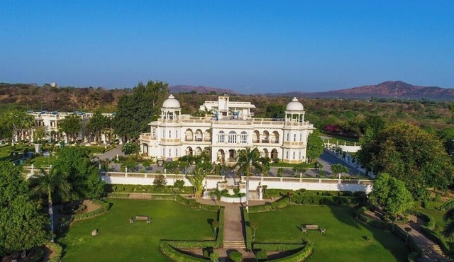 Balaram Palace Resort