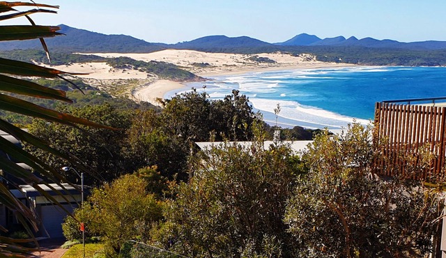 Beaches, magnificent views and a luxury townhouse adjacent to the National Park.
