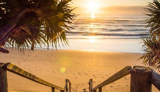 Beautiful beach side home - 200m walk to the beach! in Sapphire Beach