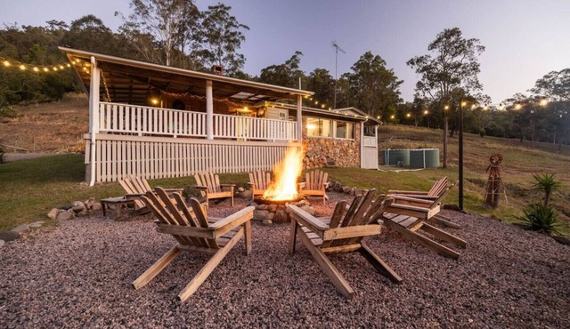 Bellbird Rise Off-Grid Cottage in Conondale