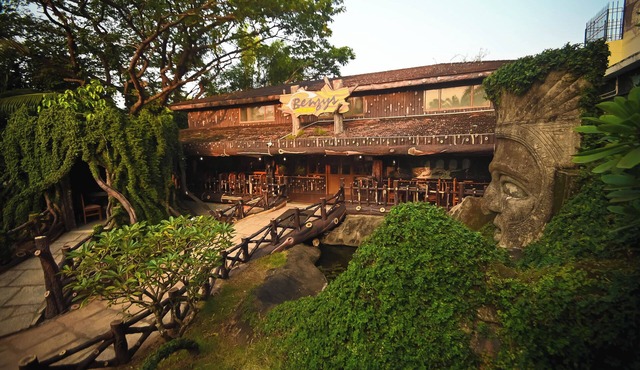 Benzy Palace Resort