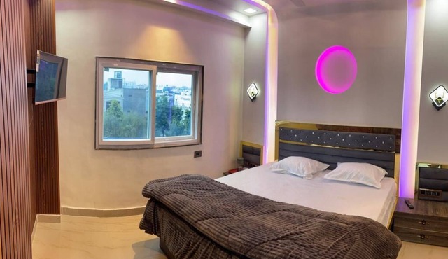 BEST HOME STAY IN VRINDAVAN