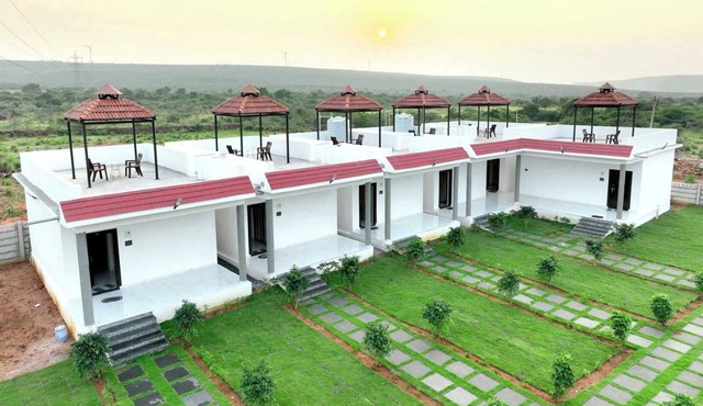 Best resorts in Gandikoti