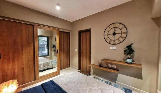 Bhavnagar Rd Suite with AC