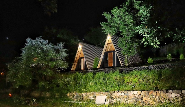 Bhimtal Hotel nr. Bhowali Range Arahnyam