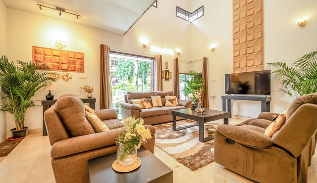 Billionare's Glasshouse 5BHk Spacez Luxury Villa