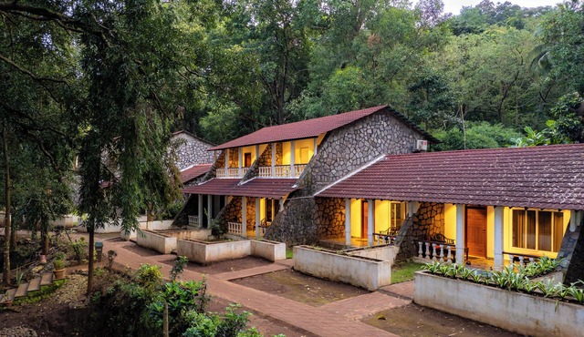 Bison River Resort Dandeli