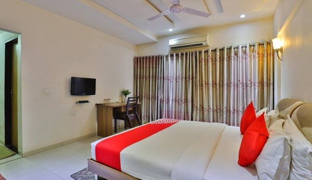 Biznotel by Pride Bharuch