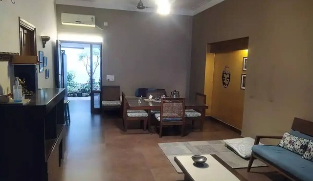 Bliss - A cheerful room and workplace