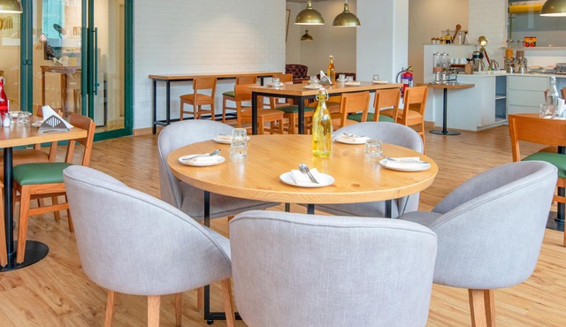 Bloom Hotel - Brookefield