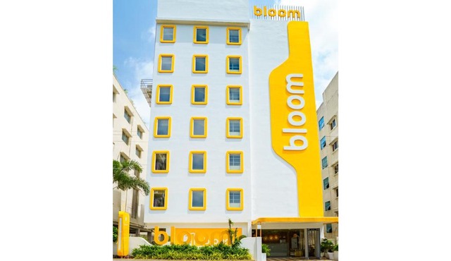 Bloom Hotel - Cyber Towers