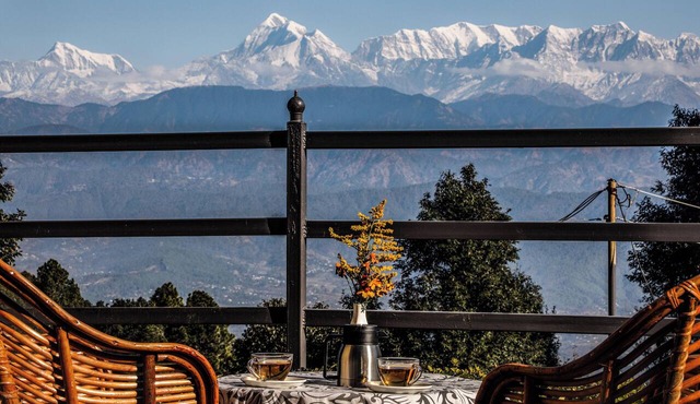 Blossom Hideaway Kausani