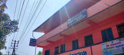 Bluepearl Home stay AC