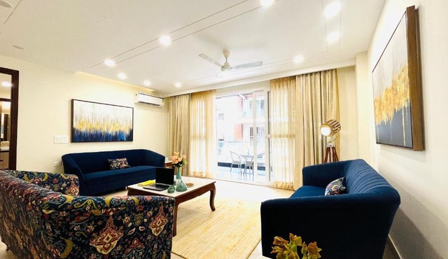 BluO Elegant 4BHK Saket - Lift, Balcony, Parking
