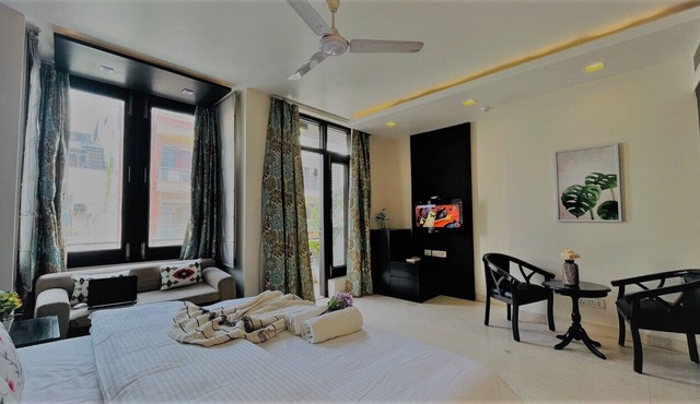 BluO Studio - M Block Mkt @ Greater Kailash