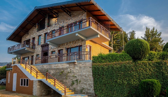 BluSalzz Homes - The Himalayan Bungalow, Almora - Uttarakhand