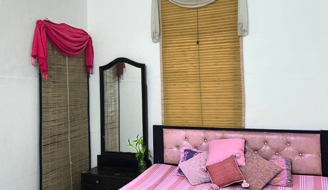 Blush boho apartment : 1 bedroom 1 living room with bolconies