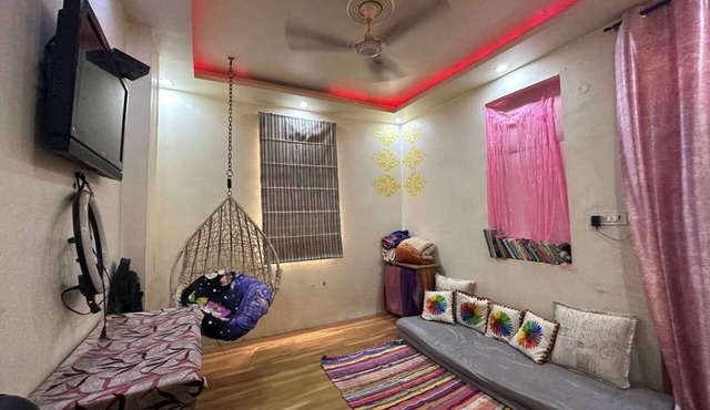 Blush & Boho Escape – Cozy 1BHK for Peaceful Stays