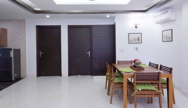 Bnb Defence Colony Woodpecker (private Room) with Ac and Wifi