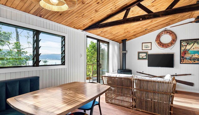Bouddi Cabin: Stargazing Outdoor Bath in Pretty Beach